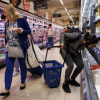 Otravă, la raft: alimente pline de substanțe periculoase, retrase din magazinele românești. Averismentul emis de ANSVSA