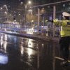 Polițistul, accidentat în timp ce dirija circulația, se zbate între viață și moarte: Mutat de urgență la un spital din București