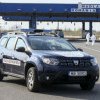 Şofer român, prins la frontieră că ascundea 13 migranţi în camion