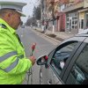 VIDEO: Polițiștii locali din Alba Iulia au împărțit garoafe doamnelor și domnișoarelor, cu ocazia zilei de 8 Martie