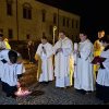 VIDEO: SLUJBĂ de ÎNVIERE la Catedrala Romano-Catolică „Sfântul Mihail” din Alba Iulia. VIGILIA Pascală din Sâmbăta Sfântă