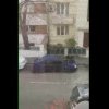 VIDEO. Scene şocante pe o stradă din Capitală. Un bărbat i-a spart parbrizul maşinii fostei iubite cu picioarele