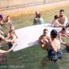 Cursuri de înot pentru bebeluşi la piscina din Sfântu Gheorghe