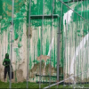 Cea mai recentă lucrare a artistului urban Banksy a fost vandalizată