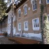 Consiliul Județean Dâmbovița a găzduit seminarul de diseminare a activităților prevăzute în amplul proiect „Conservarea, restaurarea, valorificarea clădirii Fostei Școli de Cavalerie în vederea consolidării identității culturale a județului Dâmbovița”