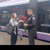 FOTO. Polițiștii locali le-au dăruit flori timișorencelor de Ziua Femeii