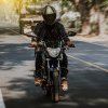 AMENDĂ ȘI SUSPENDAREA PERMISULUI DE CONDUCERE Motociclist surprins de radar cu 199 km/h în Giurgiu