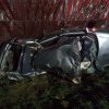 Accident în Cășeiu, Cluj. O persoană a rămas încarcerată în mașina avariată