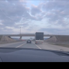 Șofer de camion kamikaze pe drumul Huedin - Cluj! Trei depășiri pentru care ar trebui să predea singur carnetul - VIDEO