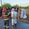 Pericol în Vrancea: o autocisternă plină cu etanol s-a răsturnat pe E85. Șoferul a murit