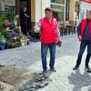 Candidatul PSD pentru Primăria Vatra Dornei, Gheorghe Apetrii atrage atenția că piatra cubică de pe strada Luceafărului este un adevărat pericol public