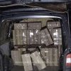 Lovitură grea dată traficanților de țigări. Polițiștii de frontieră au confiscat la Lupcina aproape 35.000 de pachete după ce au tras mai multe focuri de armă
