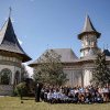 „Tinerii Bucovinei, păstrători ai tezaurului strămoșesc și mănăstiresc” Ediția a IX-a a avut loc la Mănăstirea Cămârzani