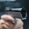 Scandal monstru în plină stradă oprit cu focuri de armă în județul Dâmbovița