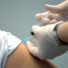 Vaccinurile anti-COVID-19 trebuie actualizate la noua variantă care circulă încă în lume (EMA)
