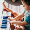 Ce avantaje au jucăriile muzicale pentru cel mic