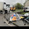 Doi români au murit în Germania, unde microbuzul în care călătoreau a fost făcut praf de un TIR