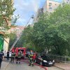 Incendiu la un bloc din București. Doi oameni au murit, alți trei au fost duși la spital. Pompierii au intervenit cu 8 autospeciale