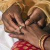 Mariajul care a înfuriat o țară: preot de 63 de ani, căsătorit cu o fată de 12 ani