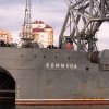 Marina ucraineană anunță că a lovit, în portul Sevatopol, una din cele vechi nave ale flotei ruse din Marea Neagră | Imagini cu vasul în flăcări