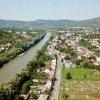 „Oamenii mor” când trec râul Tisa spre România, scrie Ukrainskaia Pravda despre bărbații ucraineni, unii înfășurați în folie alimentară, care fug de război