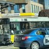 Un autobuz din Iași a lovit o mașină, apoi s-a oprit într-un stâlp. Patru persoane au ajuns la spital