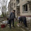 Viața în Harkov, unde rușii bombardează intens și distrug infrastructura energetică. „Ne trezim în fiecare zi fără să știm dacă vom avea curent sau nu”