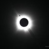 VIRAL: Un avion, surprins între Soarele perfect acoperit de Lună, în timpul eclipsei din 8 aprilie
