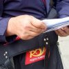 A început distribuirea pensiilor pe luna mai! Anunțul Poștei Române