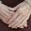 Bătrânii României au ajuns rău de tot. Mii de pensionari stau la cozi la CAR ca să poată trăi de la o lună la alta
