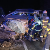 FOTO. Trei bărbaţi, răniţi într-un accident în care au fost implicate un autoturism şi două dube, în Cluj