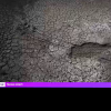 Un lac din România a secat din cauza căldurii record. Imagini filmate din dronă arată dezastrul din zonă (VIDEO)