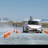 (video) Modelul electric chinezesc IM L6 a trecut autonom testul elanului, fără a avea un şofer în interior