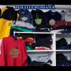 52 de articole vestimentare, susceptibile a fi contrafăcute, confiscate de polițiști dintr-un magazin din Alba Iulia