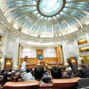 Doi români, în topul europarlamentarilor absenți la vot