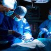 Primul pacient din lume căruia i-a fost transplantat un rinichi de porc a fost externat
