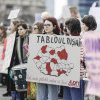 Păcatul de a nu vrea copii în România: Avortul și educația sexuală, cele două ”rușini” naționale. De ce?