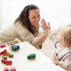 Rolul jucăriilor în metoda Montessori vs Waldorf