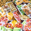 Problema fructelor și a legumelor ambalate în plastic, privită altfel