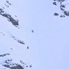 VIDEO | Imagini de coșmar: Schioare surprinsă de avalanșă în Munții Rodnei - A fost târâtă până la poalele muntelui