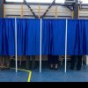 Cabine de vot și urne noi la secțiile de votare din Alba Iulia, pentru alegerile din iunie 2024. Achiziție lansată de Primărie
