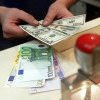 O tânără din Bucureşti a furat banii părinţilor şi a înlocuit bancnotele cu unele false
