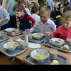 Aproape 12.000 de copii din județul Dâmbovița vor beneficia de o masă caldă sau pachet alimentar la școală