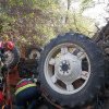 ACCIDENT la Jidvei: Un bărbat RĂNIT, după ce un tractor s-a răsturnat în afara carosabilului