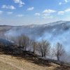 INCENDIU de litieră de pădure, la Gârbova de Sus: Intervin pompierii din Aiud