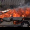 Seară „incendiară” pentru un bărbat din Cut: A dat foc mașinii fratelui său, a condus băut și fără permis de conducere