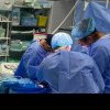 Primul pacient din istorie cu transplant de rinichi de porc a murit la două luni după procedură