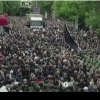 (VIDEO) Iranienii, mobilizaţi prin telefon la funeraliile „martirului”