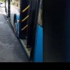 Femeie în scaun cu rotile, batjocorită în Craiova Olguței Vasilescu. Un șofer de autobuz i-a închis în nas ușile și a refuzat să coboare rampa de acces!