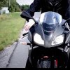 Un motociclist de 19 ani din Vama fără permis ”s-a jucat” periculos cu polițiștii din Câmpulung Moldovenesc